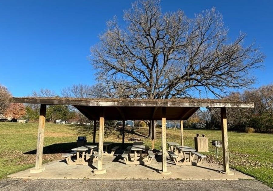 Manitou Park Covered Picnic Area 