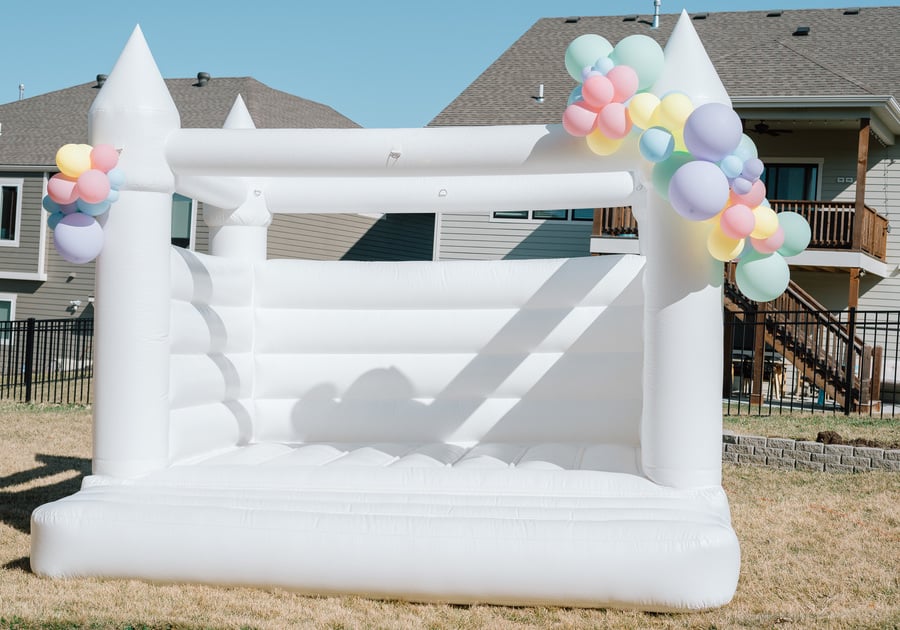 Averys Inflatables