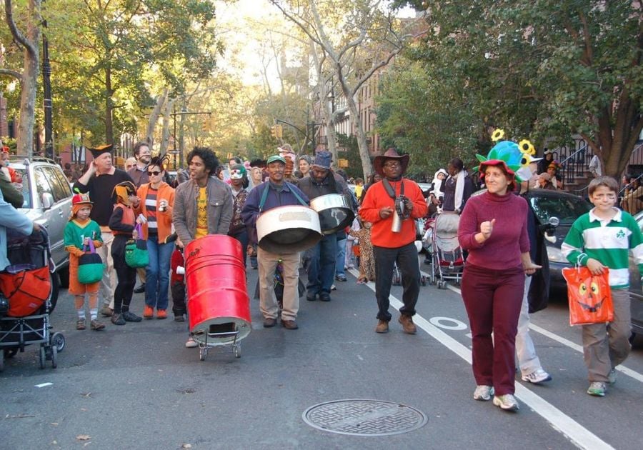 Cobble Hill Park halloween parade