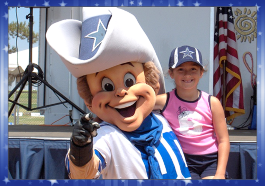 PHOTOS: The Dallas Cowboys return to Oxnard for training camp