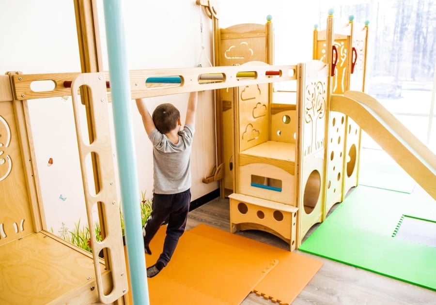 Jungle Jamz Play Cafe monkey bars Suffolk VA Indoor playground for toddlers and young elementary school children safe place to play affordable indoor activity idea birthday party venue for kids