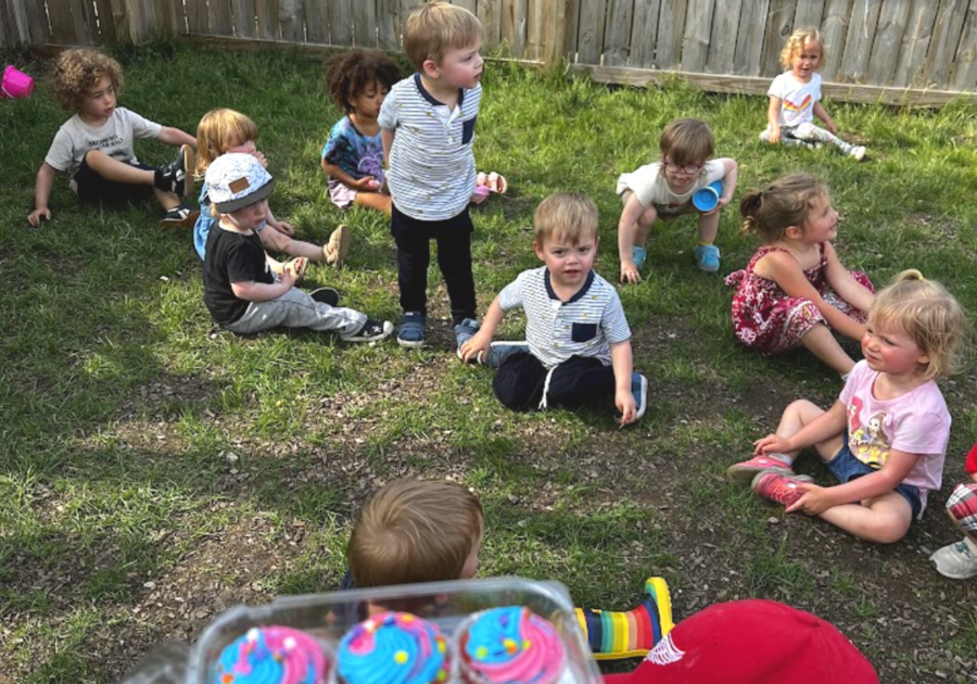 toddlers playing in yard