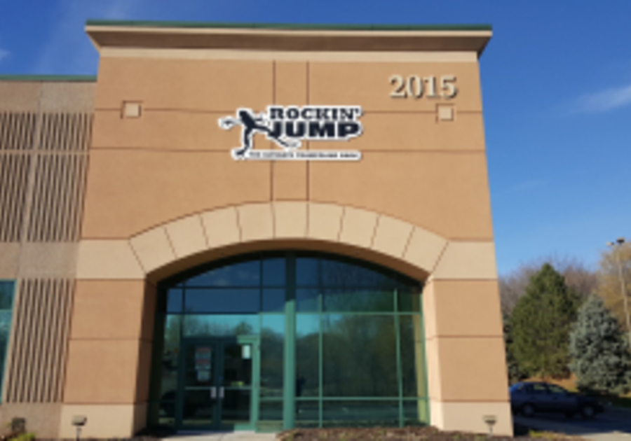 Rockin Jump Indoor Recreation And Trampoline Park Macaroni Kid Eagan Rosemount Burnsville Lakeville Apple Valley