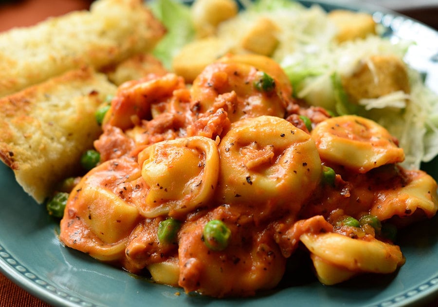 Dream Dinners Creamy Tortellini with Bacon