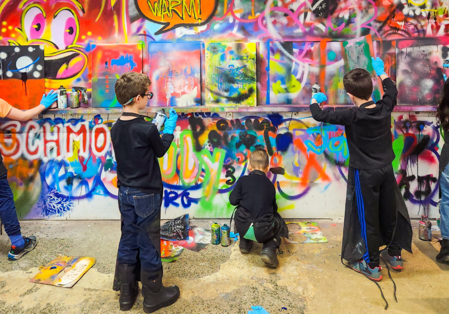 kids making graffiti art