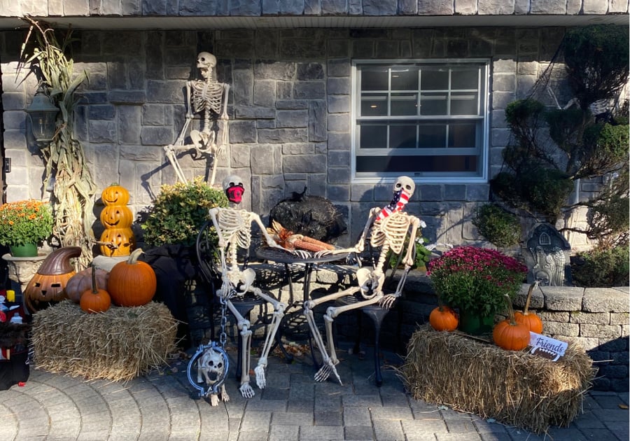 Halloween Decorated House in Park Ridge