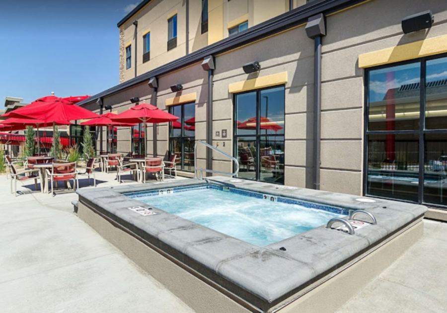 Comfort Suites Outdoor Pool