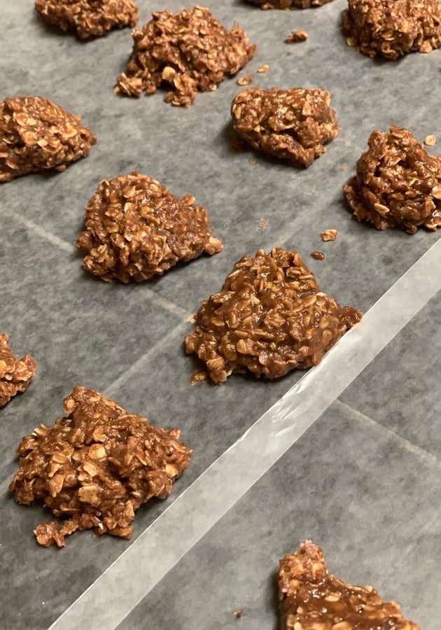 cookies cooling on countertop