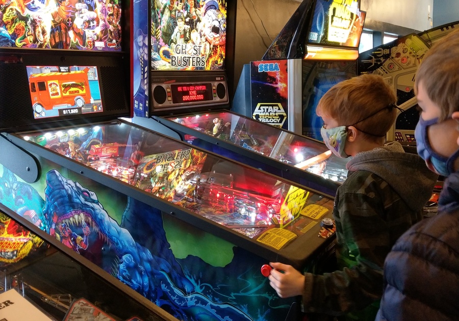 Where to Play Pinball & Arcade Games Near Me