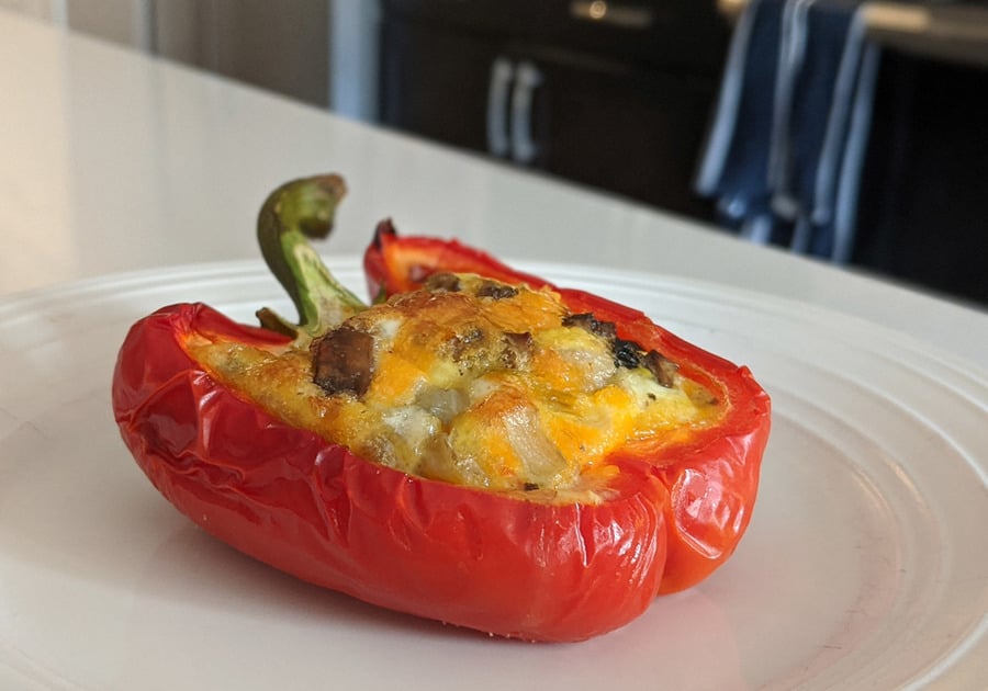 bell pepper omelet boat