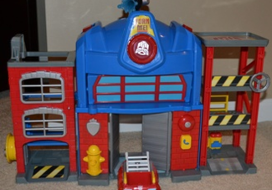 Transformers rescue bots playskool store heroes fire station prime