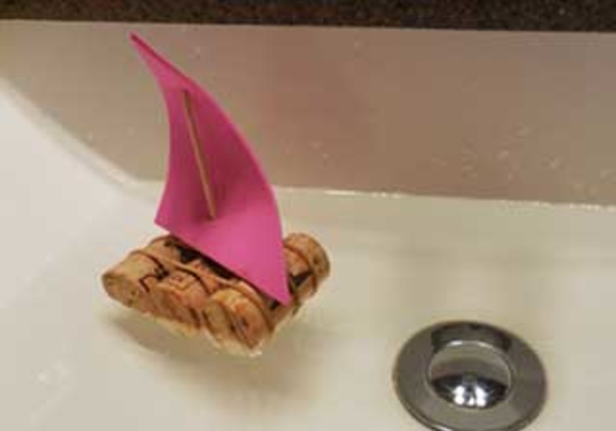 make a sailboat toy